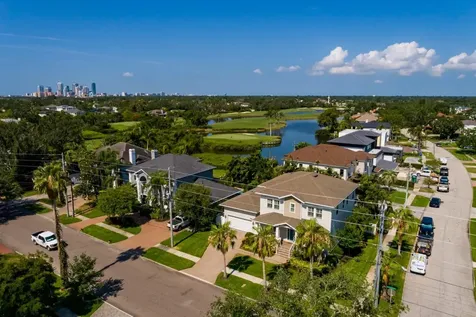 852 Cordova Boulevard NE St Petersburg FL 33704
