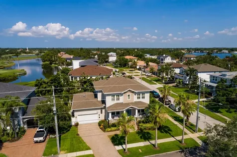 852 Cordova Boulevard NE St Petersburg FL 33704