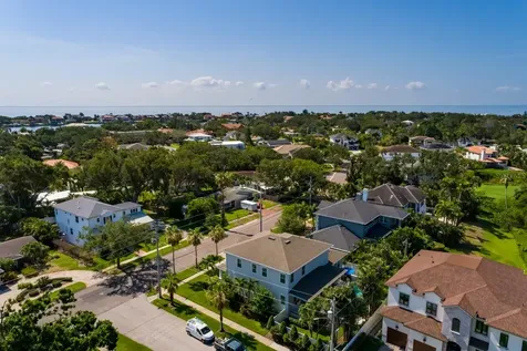 852 Cordova Boulevard NE St Petersburg FL 33704