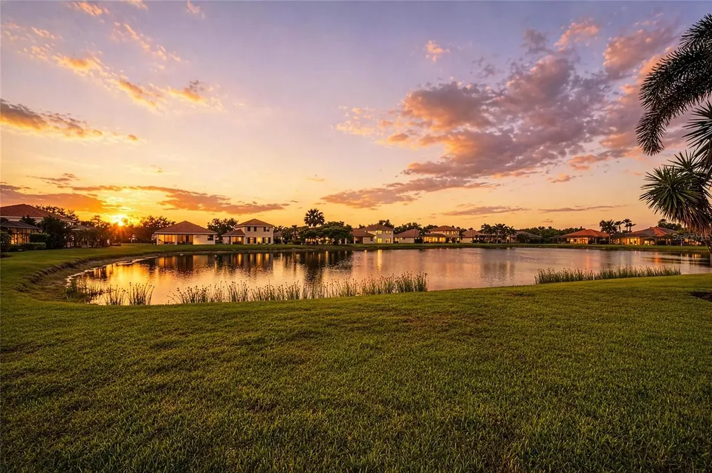 9035 Willowbrook Circle Bradenton FL 34212