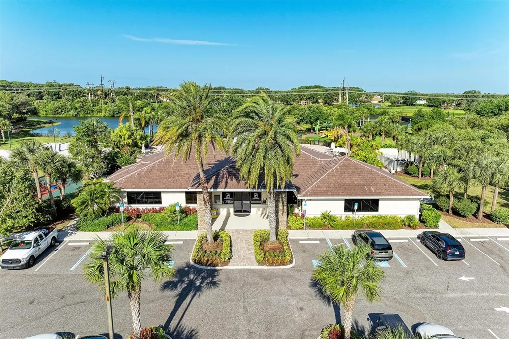 9035 Willowbrook Circle Bradenton FL 34212