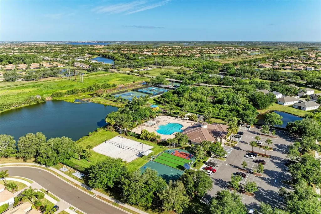9035 Willowbrook Circle Bradenton FL 34212