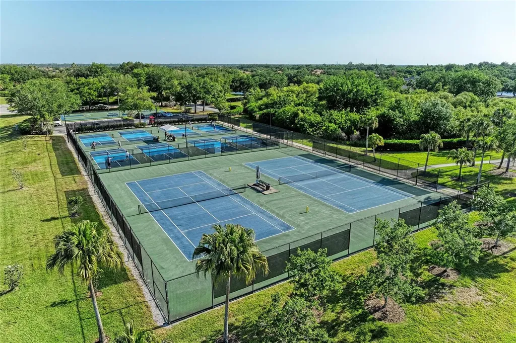 9035 Willowbrook Circle Bradenton FL 34212