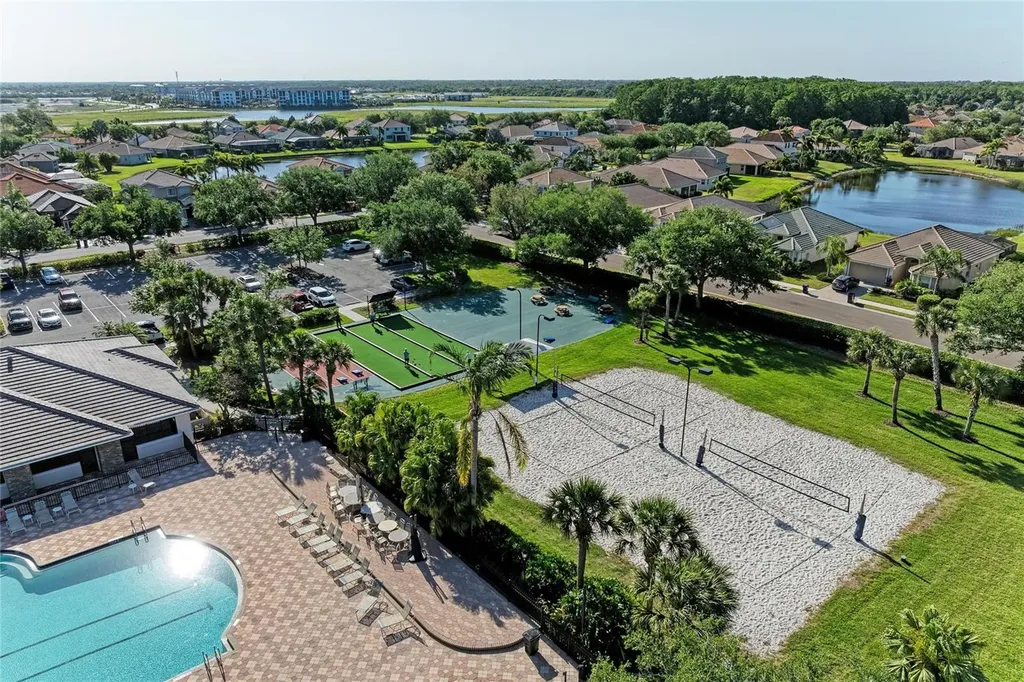 9035 Willowbrook Circle Bradenton FL 34212