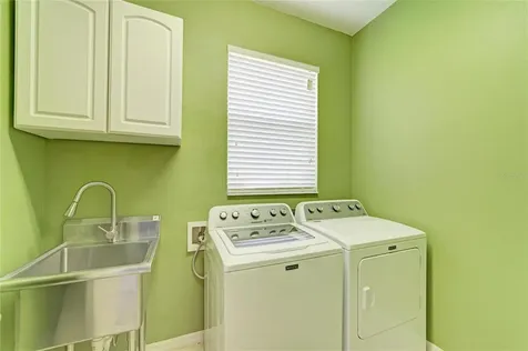 9035 Willowbrook Circle Bradenton FL 34212