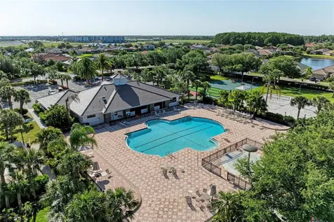 9035 Willowbrook Circle Bradenton FL 34212