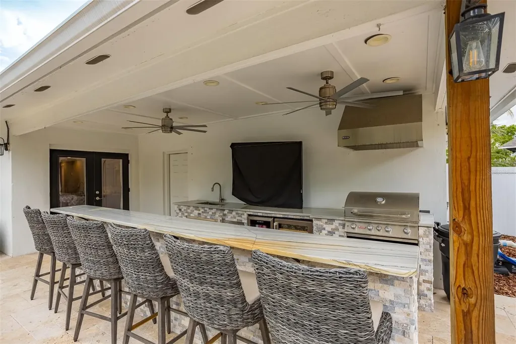 8401 Granite Place Tampa FL 33615