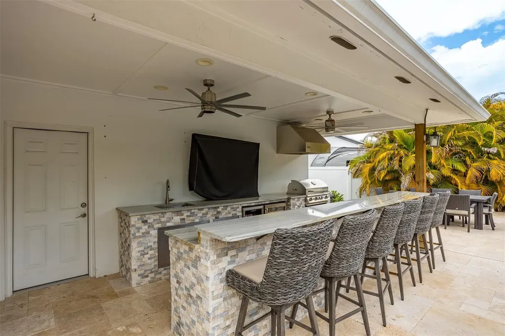 8401 Granite Place Tampa FL 33615