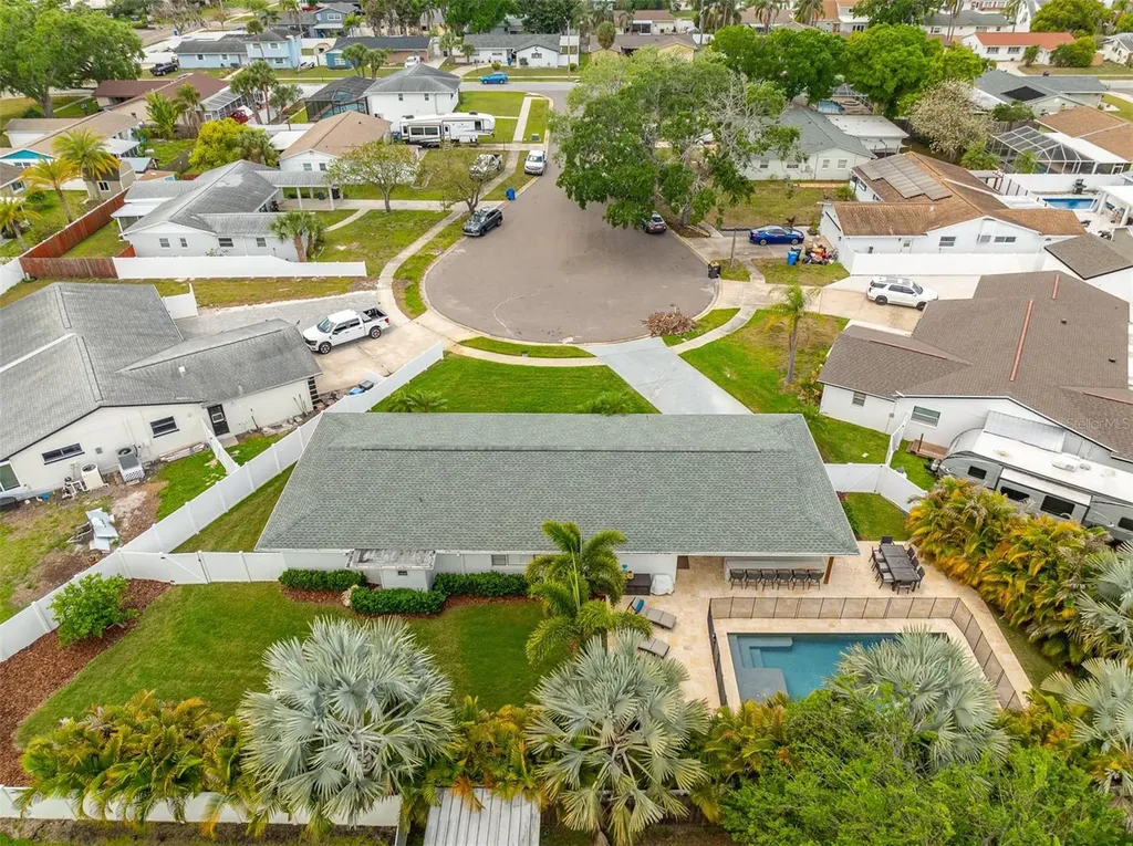 8401 Granite Place Tampa FL 33615