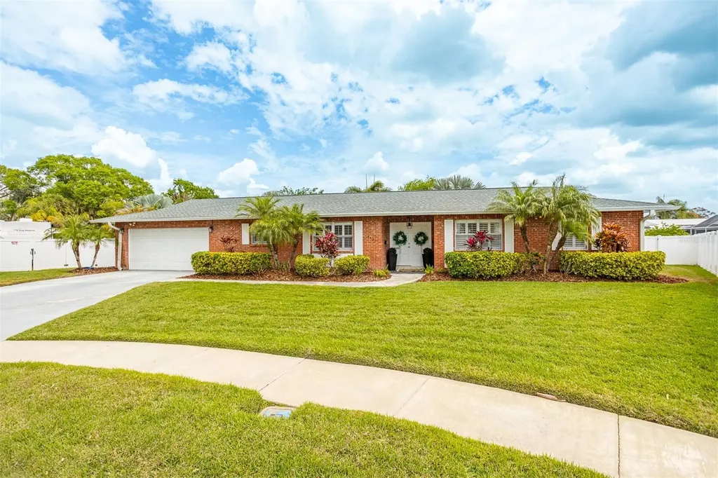 8401 Granite Place Tampa FL 33615