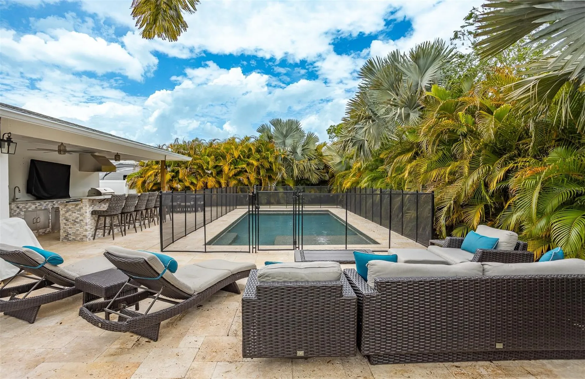 8401 Granite Place Tampa FL 33615