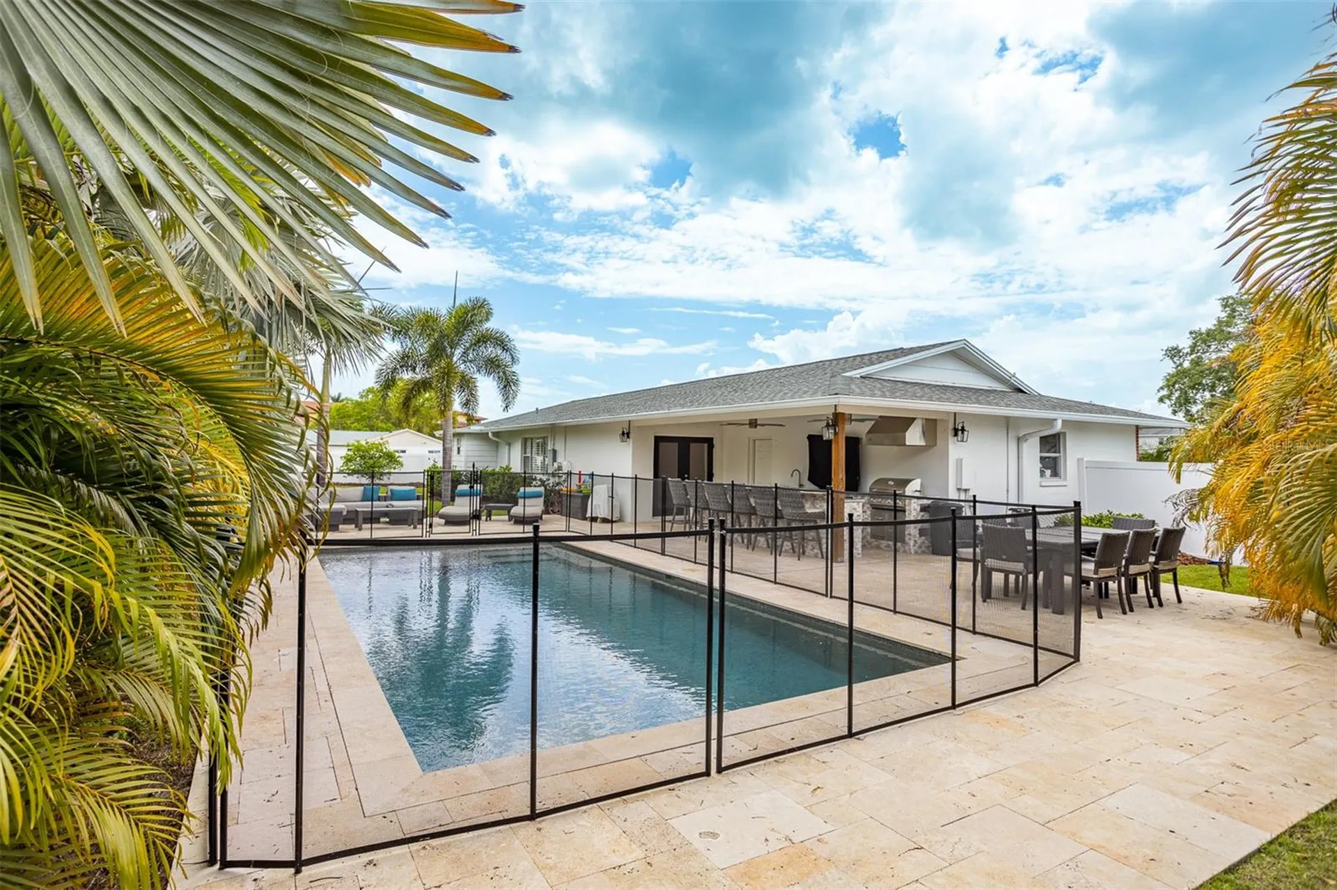 8401 Granite Place Tampa FL 33615