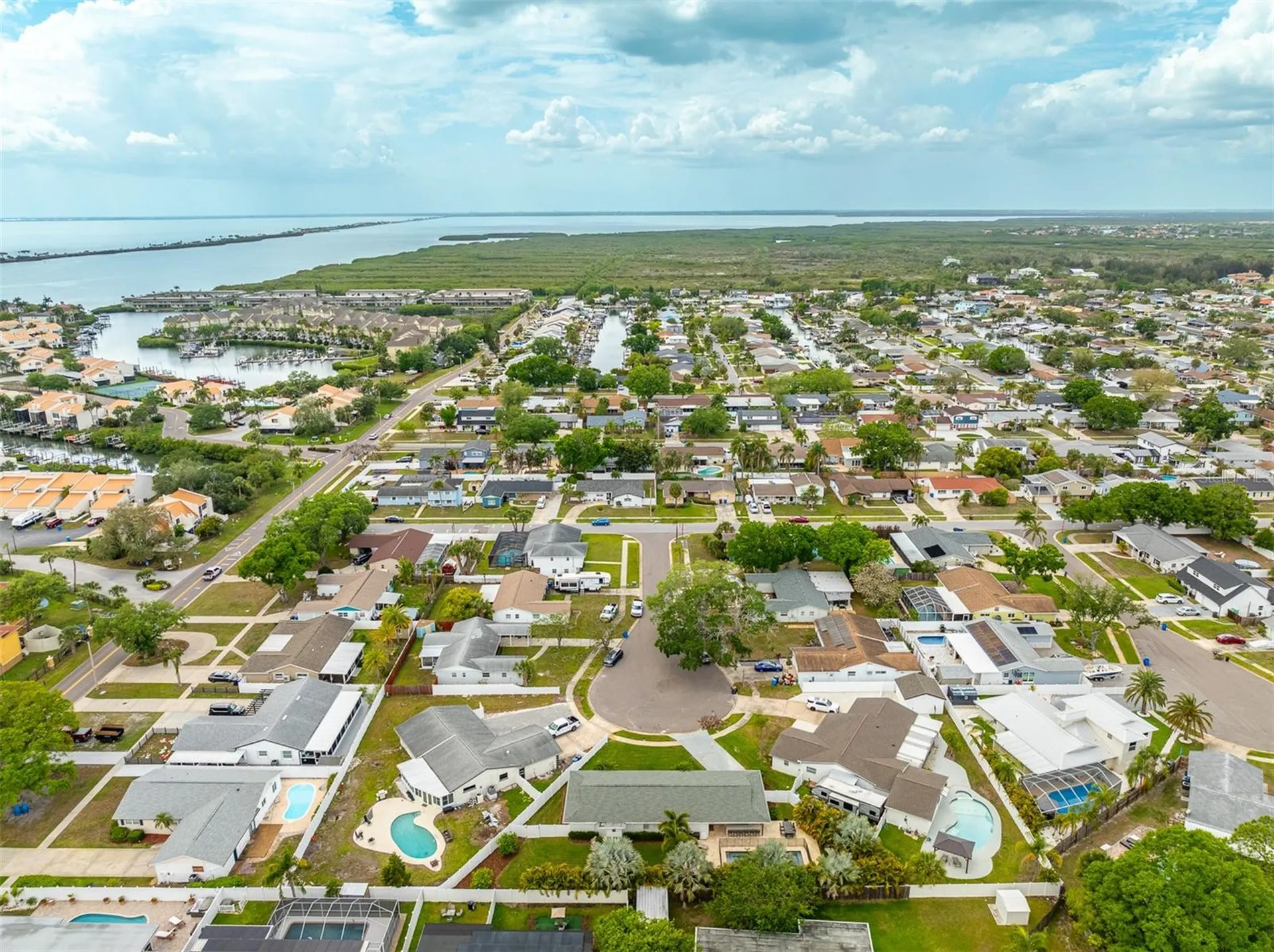 8401 Granite Place Tampa FL 33615