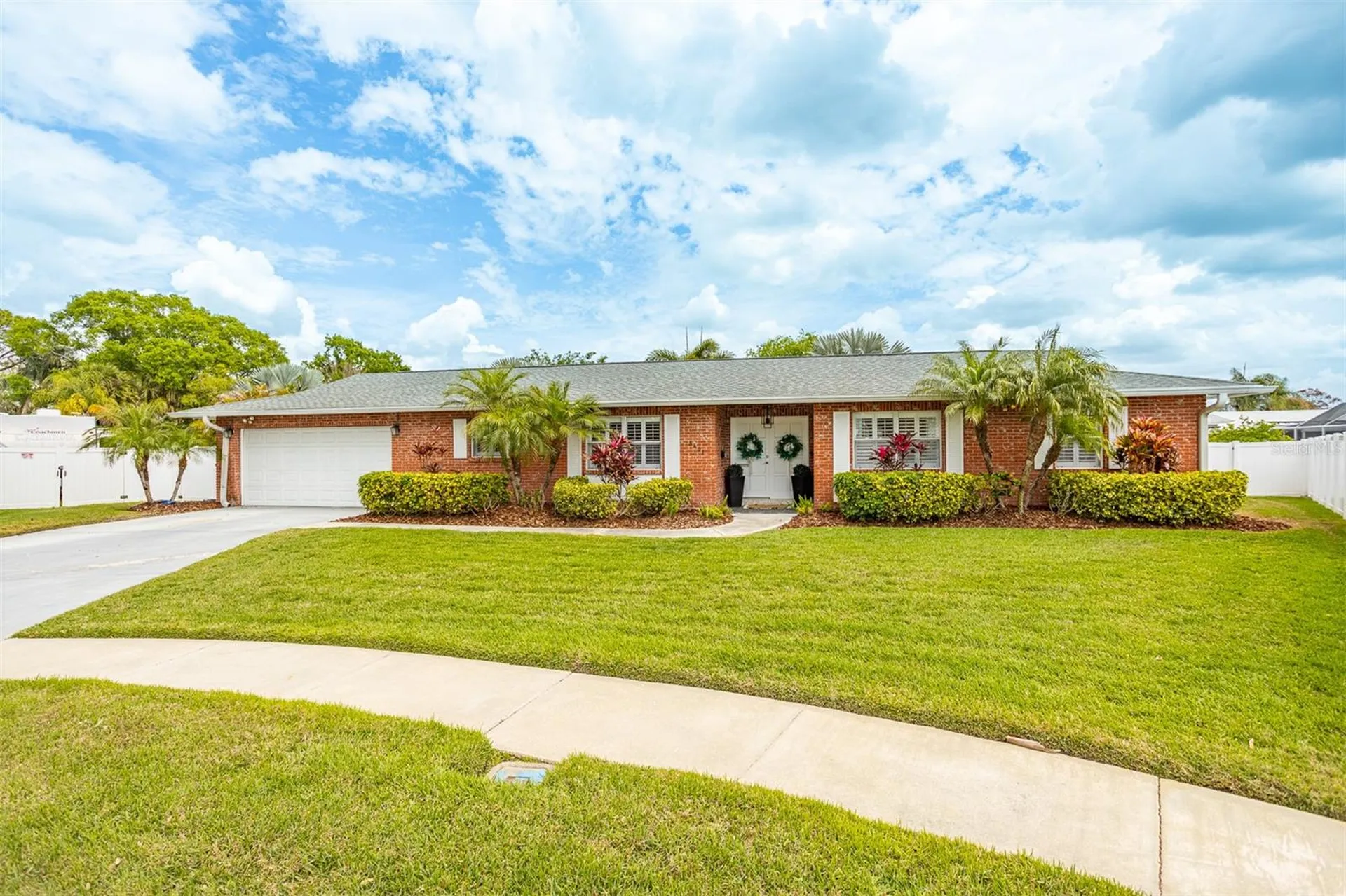 8401 Granite Place Tampa FL 33615