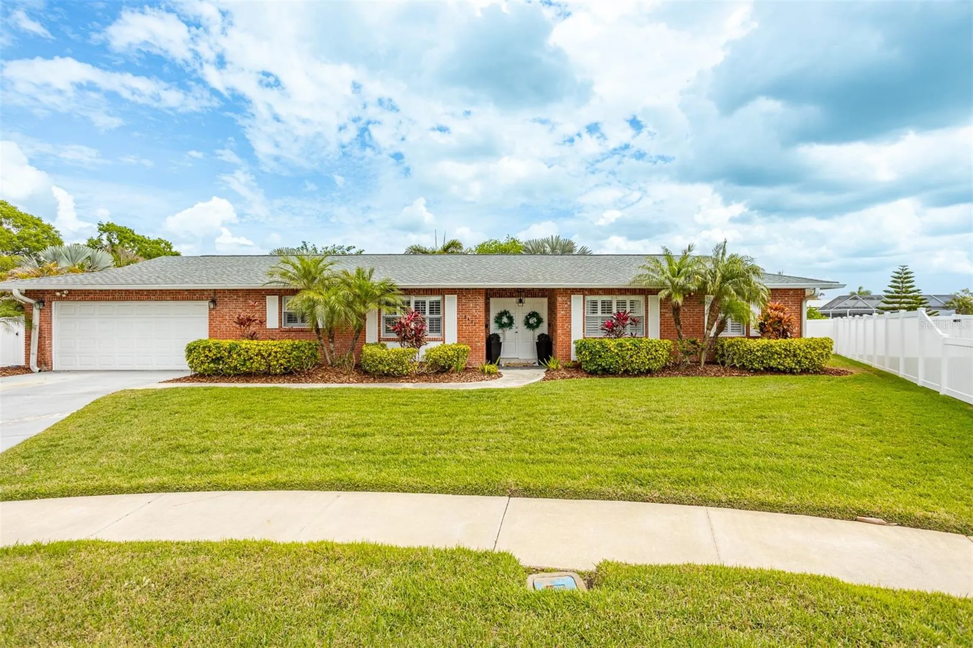 8401 Granite Place Tampa FL 33615