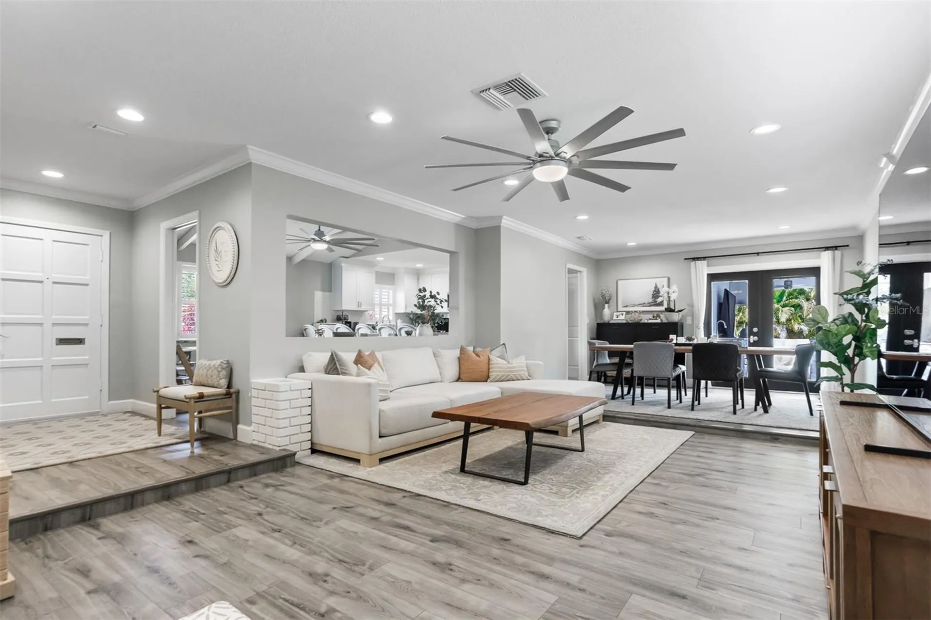 8401 Granite Place Tampa FL 33615