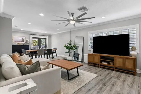 8401 Granite Place Tampa FL 33615