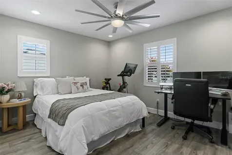 8401 Granite Place Tampa FL 33615