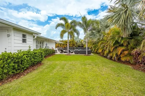 8401 Granite Place Tampa FL 33615