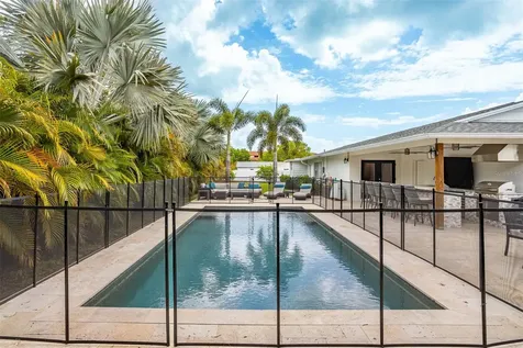 8401 Granite Place Tampa FL 33615