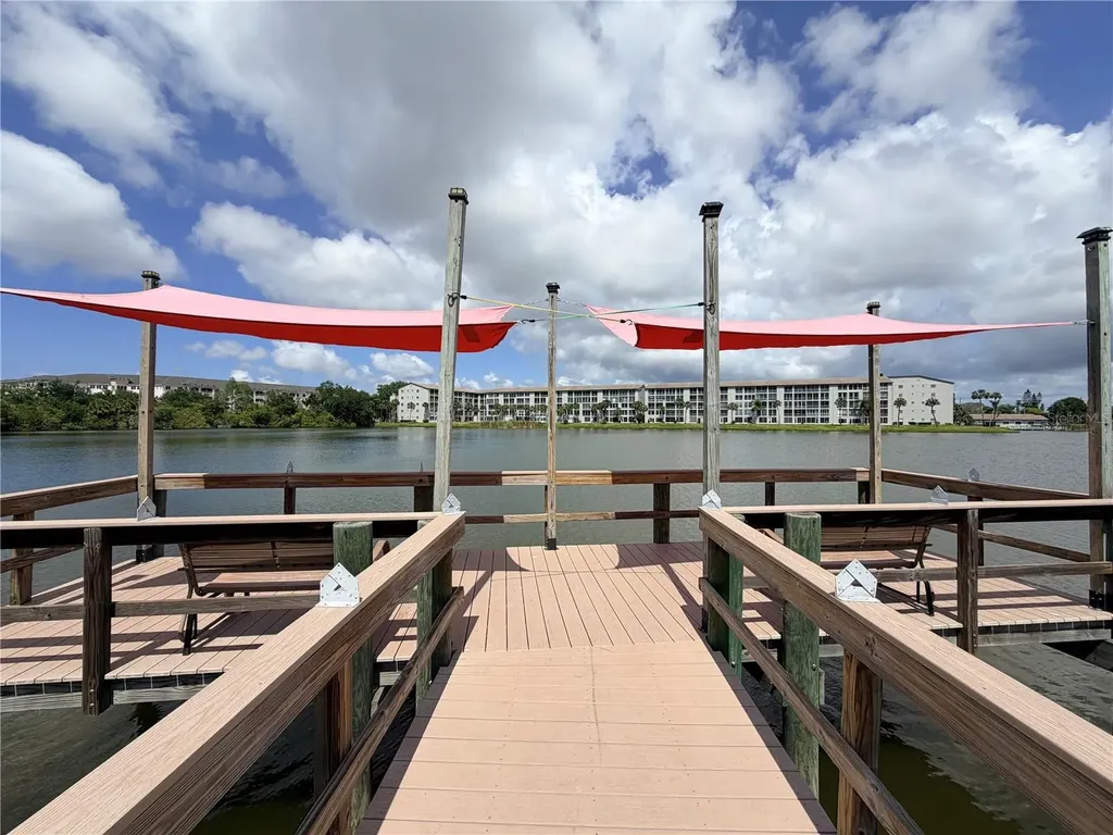 3621 Lake Bayshore Drive Bradenton FL 34205