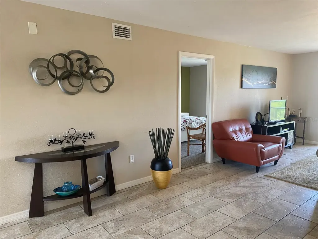 3621 Lake Bayshore Drive Bradenton FL 34205