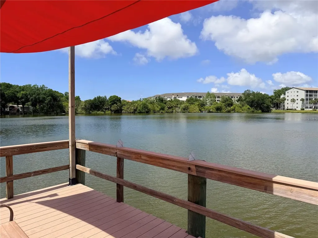 3621 Lake Bayshore Drive Bradenton FL 34205
