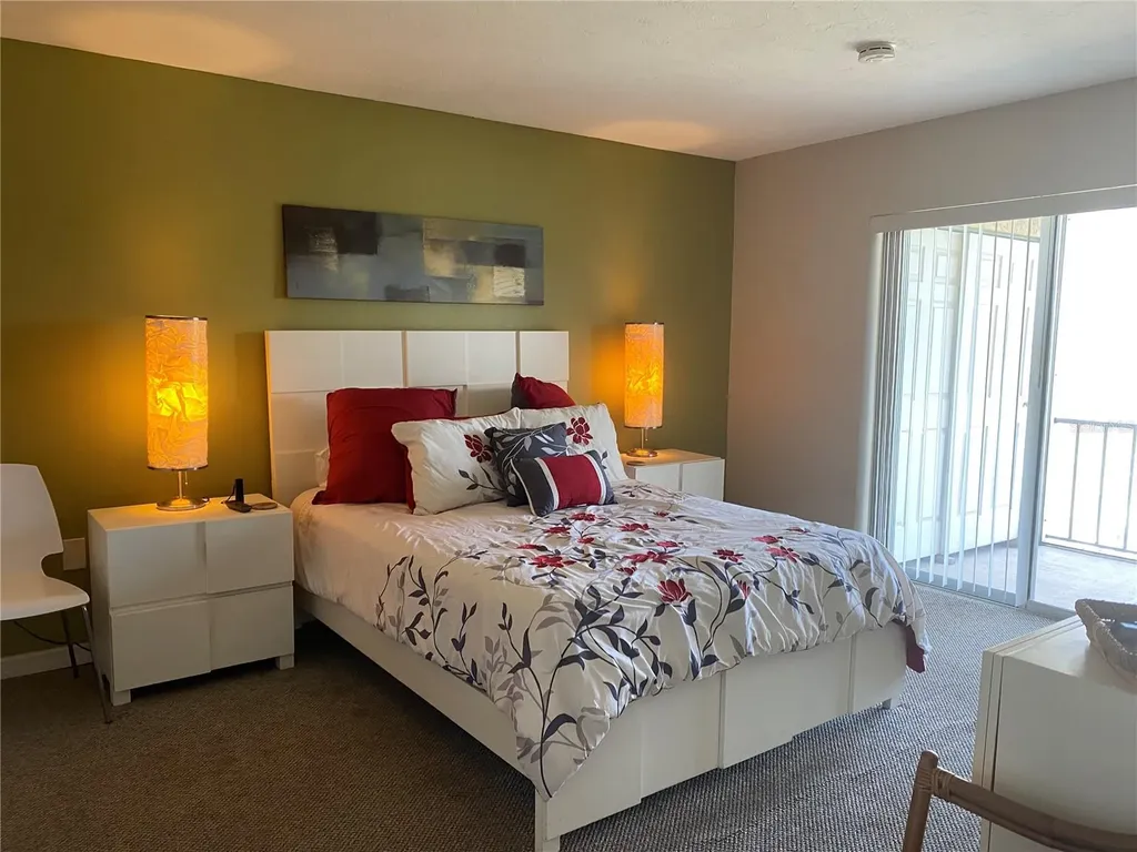 3621 Lake Bayshore Drive Bradenton FL 34205