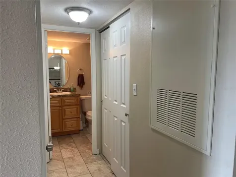 3621 Lake Bayshore Drive Bradenton FL 34205