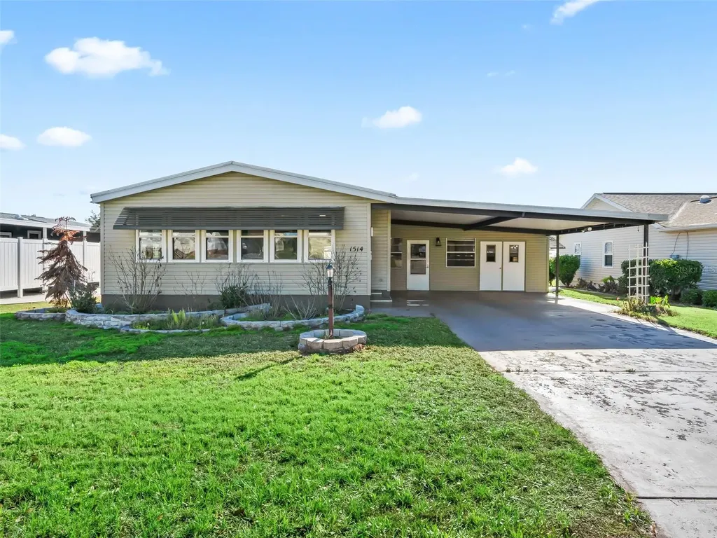 1514 Hillcrest Drive Lady Lake FL 32159