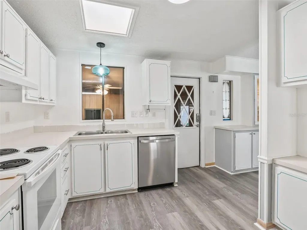 1514 Hillcrest Drive Lady Lake FL 32159
