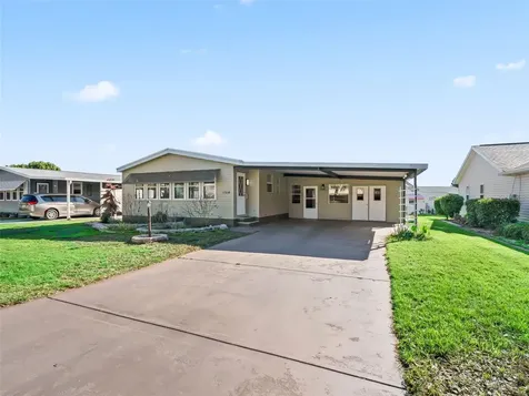 1514 Hillcrest Drive Lady Lake FL 32159