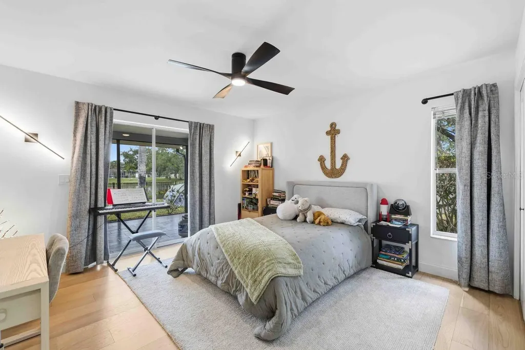 8021 Timber Lake Lane Sarasota FL 34243