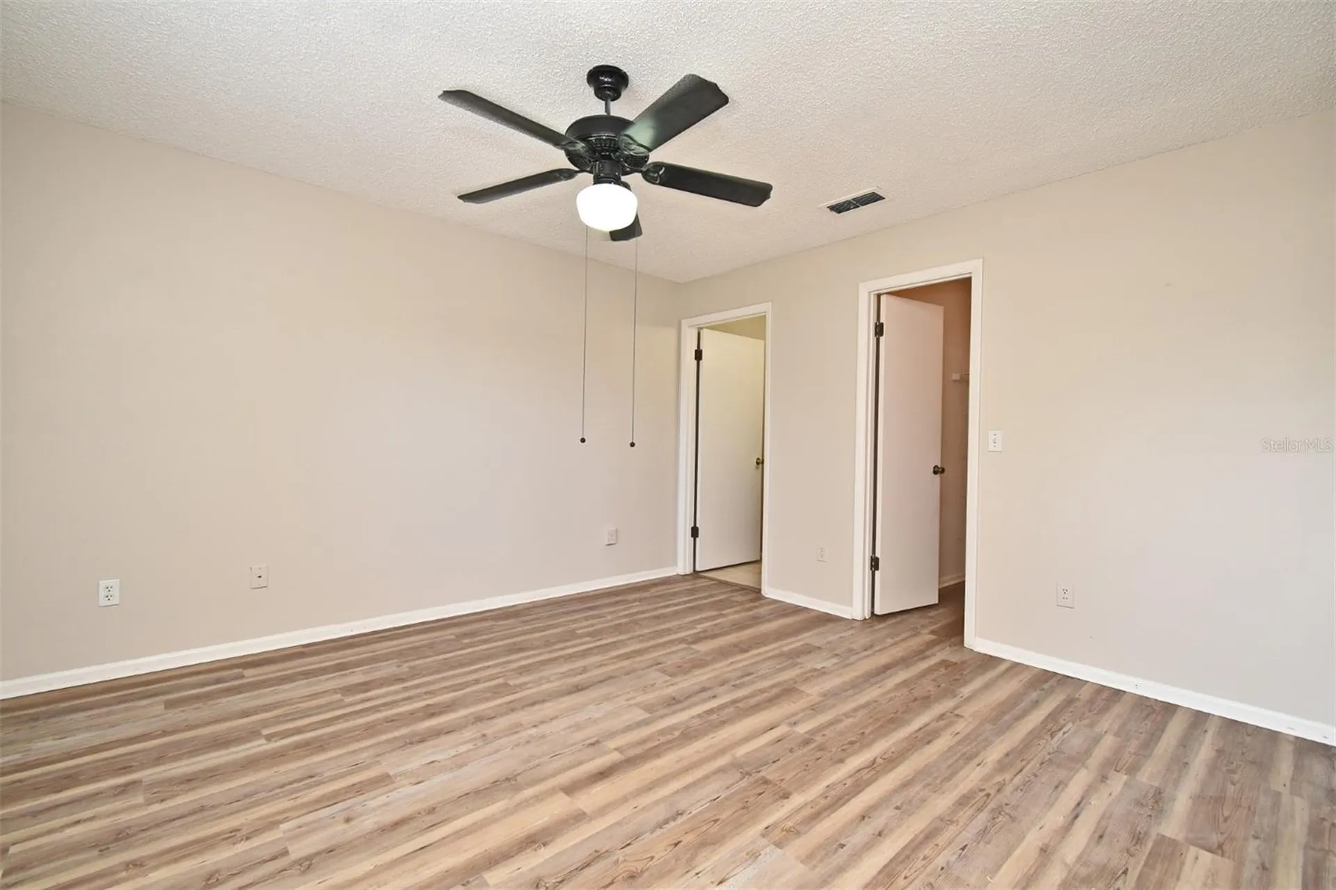 144 Reserve Circle Oviedo FL 32765