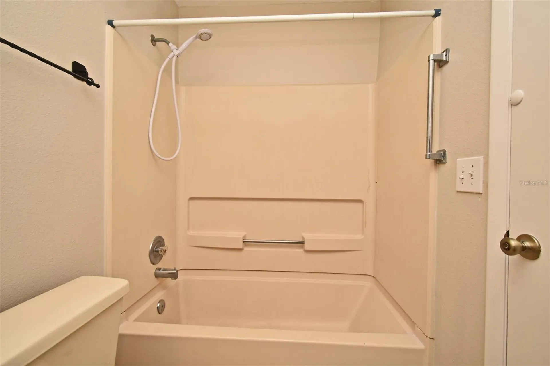 144 Reserve Circle Oviedo FL 32765