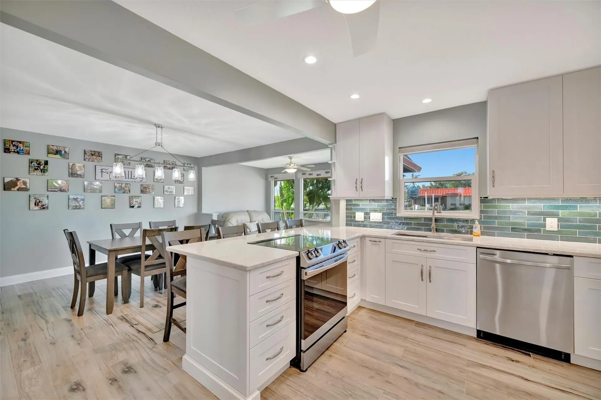 9517 Azure Cove Bradenton FL 34210