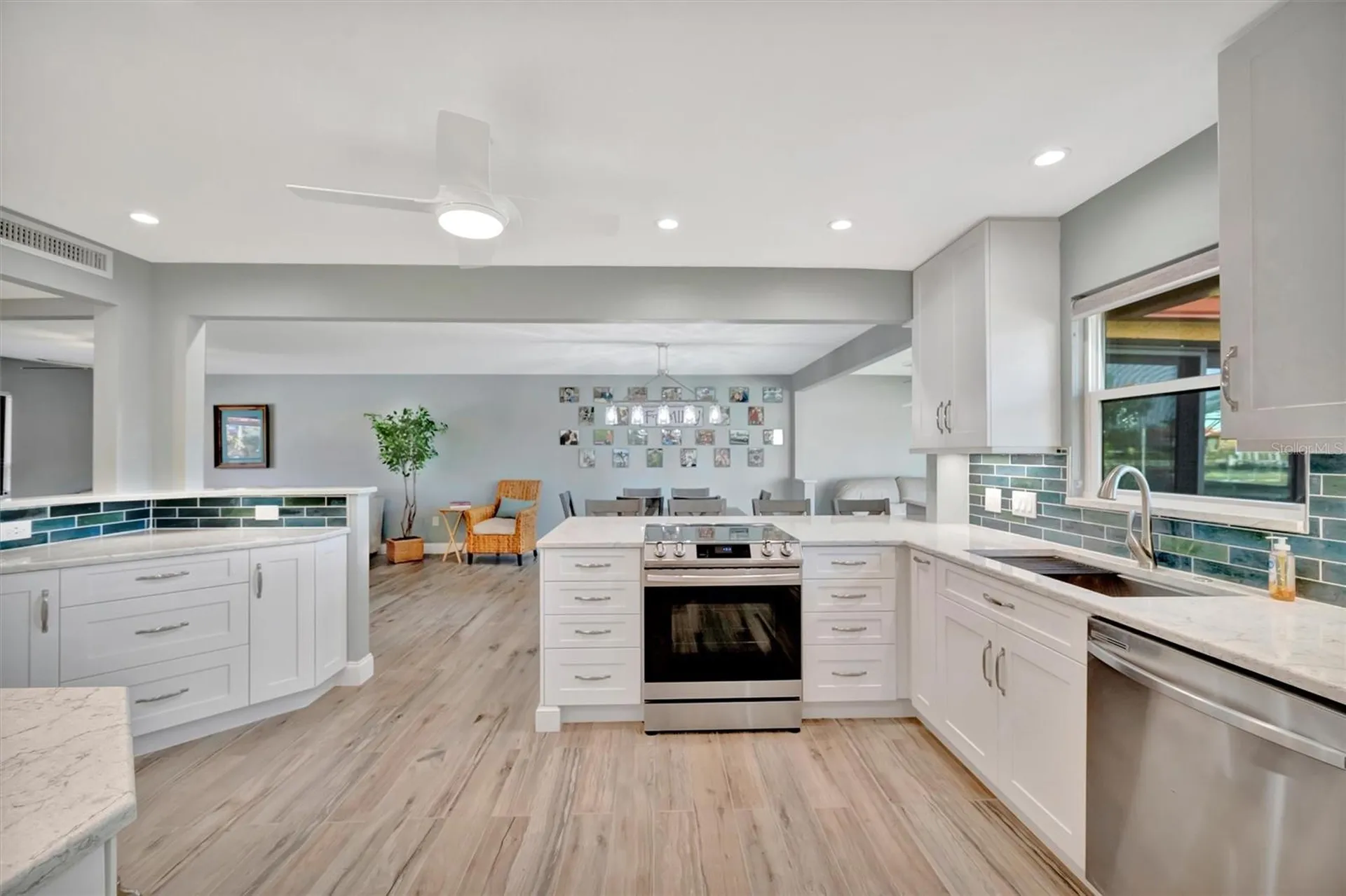 9517 Azure Cove Bradenton FL 34210