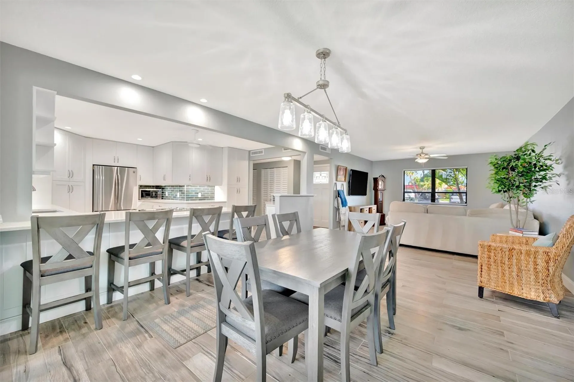 9517 Azure Cove Bradenton FL 34210