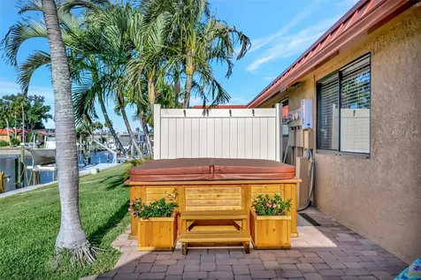 9517 Azure Cove Bradenton FL 34210