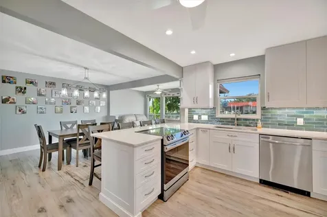 9517 Azure Cove Bradenton FL 34210
