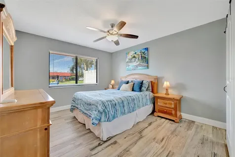 9517 Azure Cove Bradenton FL 34210
