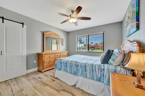 9517 Azure Cove Bradenton FL 34210