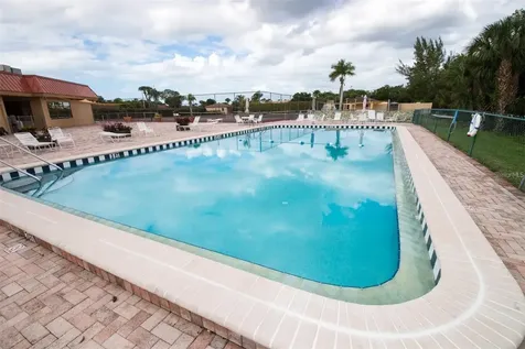 9517 Azure Cove Bradenton FL 34210