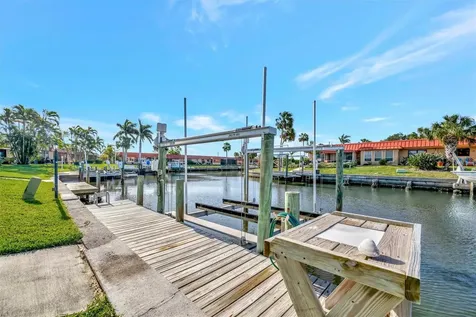 9517 Azure Cove Bradenton FL 34210