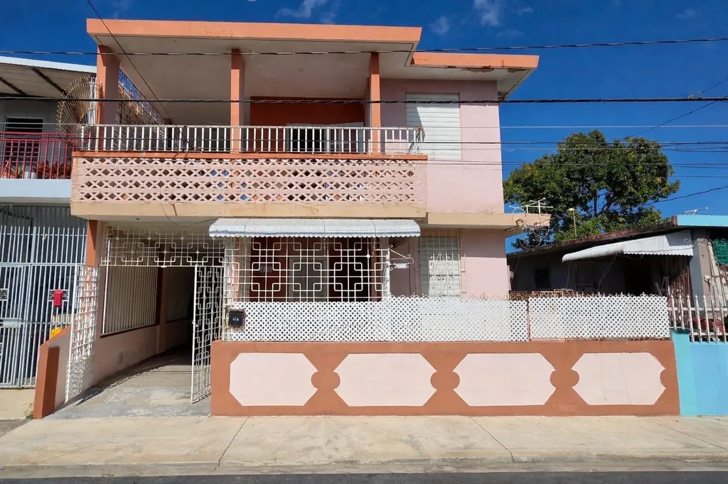 Villa Palmeras 326 Calle Colton San Juan PR 00915