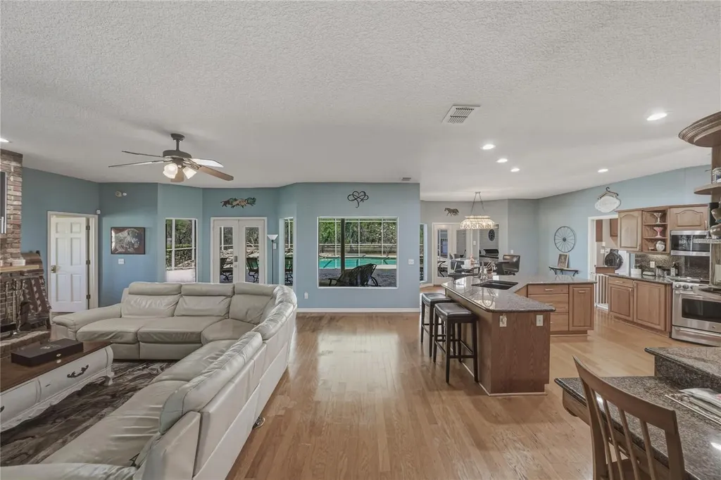 29001 Bayhead Road Dade City FL 33523
