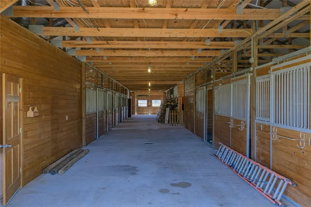 29001 Bayhead Road Dade City FL 33523