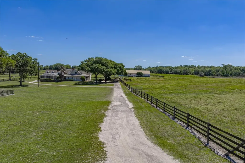 29001 Bayhead Road Dade City FL 33523