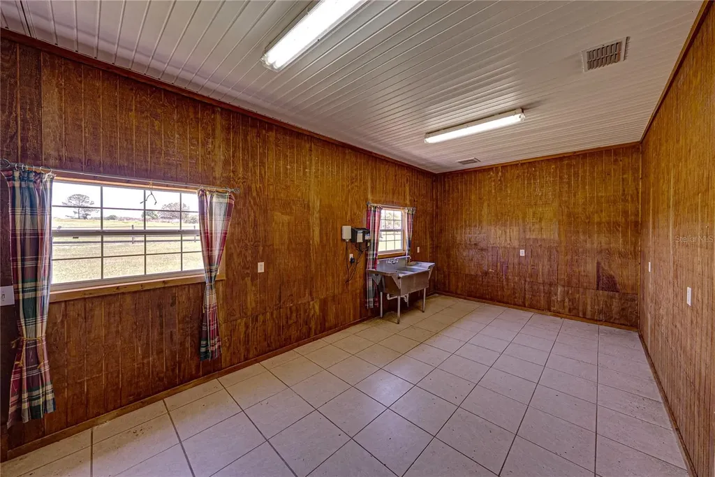 29001 Bayhead Road Dade City FL 33523
