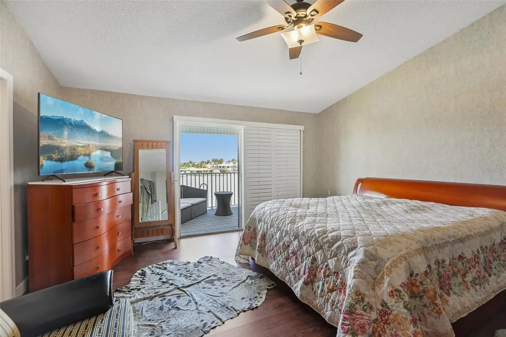 113 Yacht Club Circle North Redington Beach FL 33708